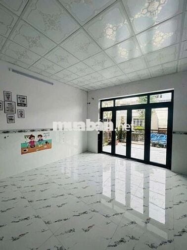 CHO THUÊ NHÀ LẦU MỚI ĐẸP KDC 586 GIÁ THUÊ 5.5TR/THÁNG