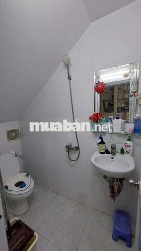 Nhà nguyên căn 150m2 4PN đường 40 Phường Hiệp Bình. Chính chủ