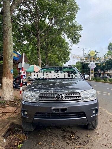 Toyota  fortuner 2009, số sàn, máy dầu,