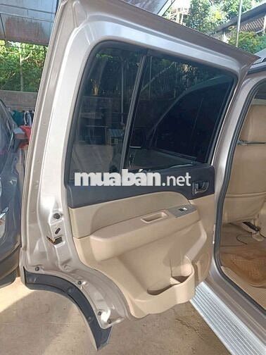 Ford everest 2012 2.5L 4x2 MT - 123456 km