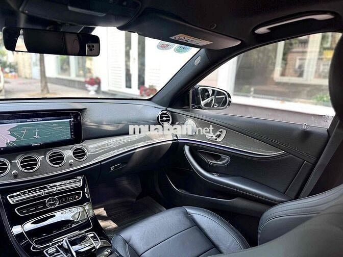 Mercedes Benz E Class 2018 E300 AMG 1 chủ