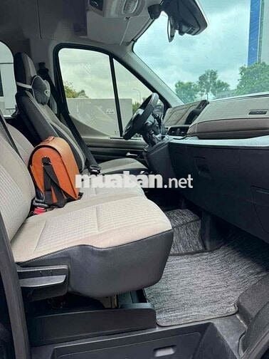 TRANSIT 18 CHỖ 2024 BẢN CAO CẤP-SẴN XE GIAO NGAY