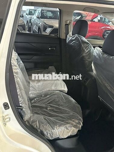 Mitsubishi Outlander 2024 2.0 CVT - 20 km