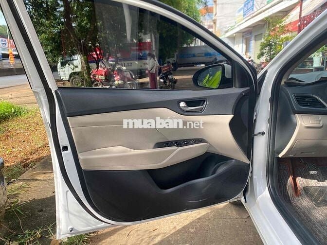 Hyundai Accent 2018 1.4 MT - 128000 km