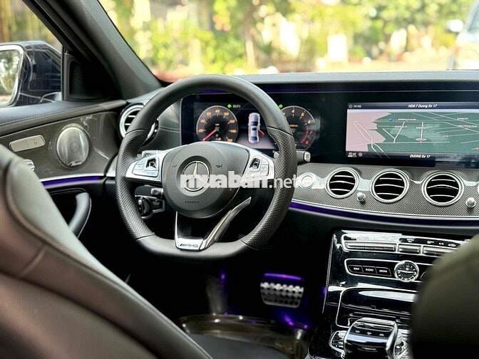 Mercedes Benz E Class 2018 E300 AMG 1 chủ
