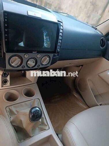 Ford everest 2012 2.5L 4x2 MT - 123456 km