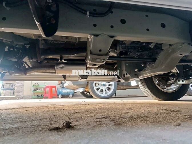 Ford everest 2012 2.5L 4x2 MT - 123456 km