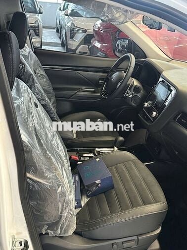 Mitsubishi Outlander 2024 2.0 CVT - 20 km