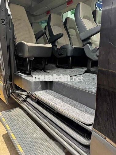 TRANSIT 18 CHỖ 2024 BẢN CAO CẤP-SẴN XE GIAO NGAY