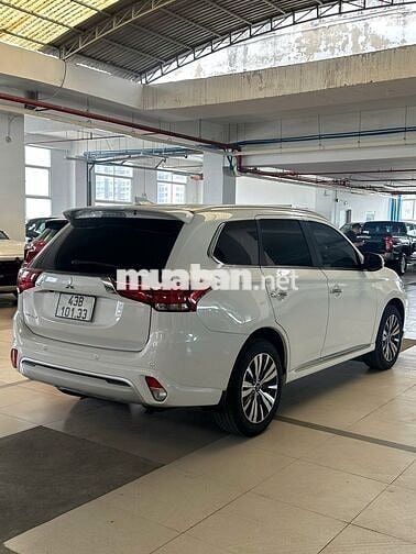 Mitsubishi Outlander 2024 2.0 CVT - 20 km