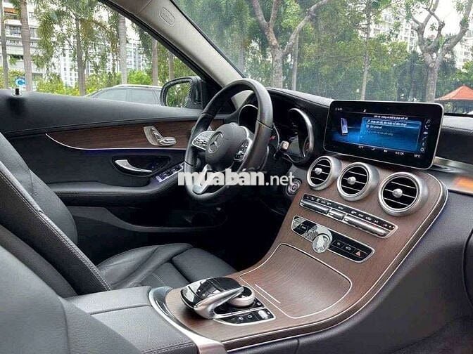2020 C200 Exclusive  - 72 km