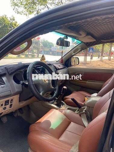 Toyota  fortuner 2009, số sàn, máy dầu,