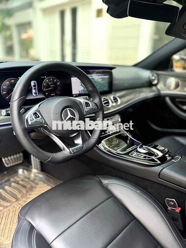 Mercedes Benz E Class 2018 E300 AMG 1 chủ