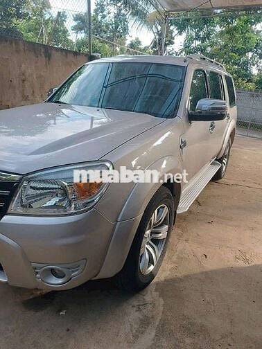 Ford everest 2012 2.5L 4x2 MT - 123456 km