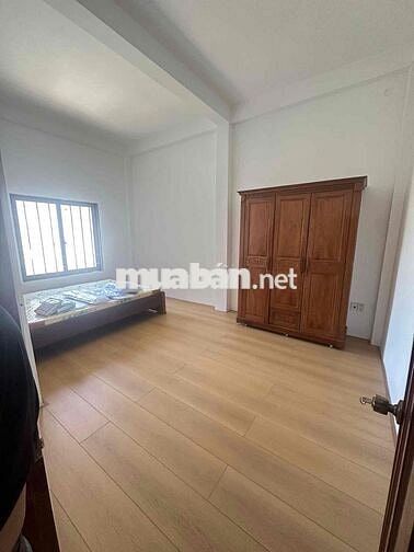 nhà 3 tầng MT LƯƠNG KHÁNH THIỆN