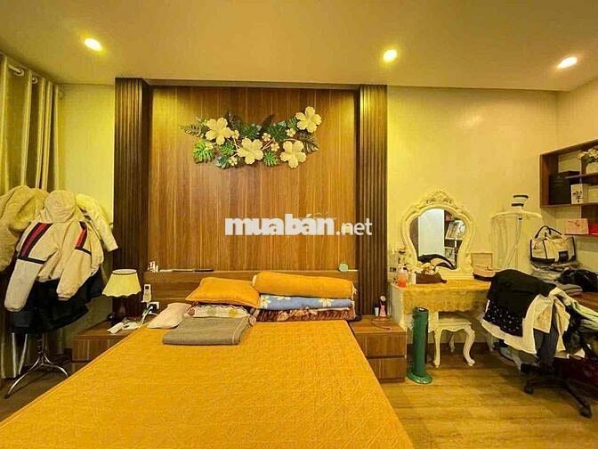 Cực Hiếm! Nhà Phố Trường Chinh -Lô Góc -23m Ra Mặt Phố - full Nội Thất