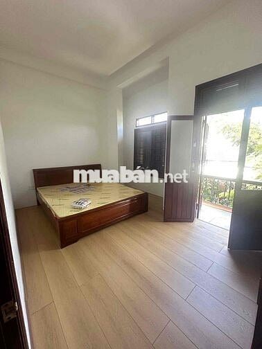 nhà 3 tầng MT LƯƠNG KHÁNH THIỆN