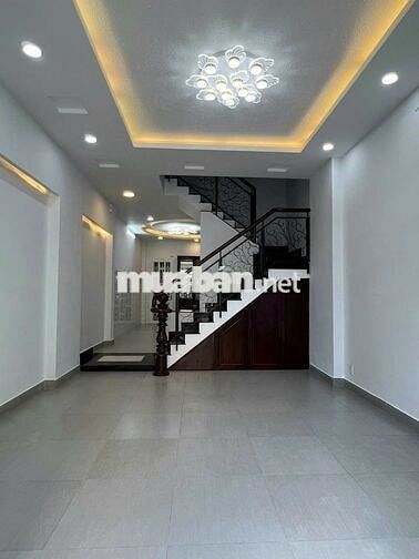 Chính chủ cho thuê nhà MT 496A Sư Vạn Hạnh P.10 Q.10