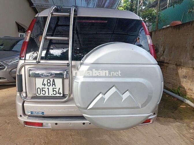 Ford everest 2012 2.5L 4x2 MT - 123456 km
