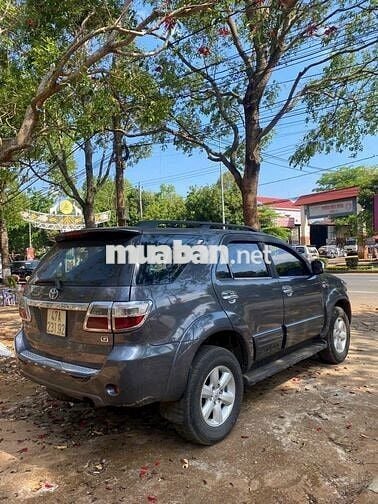 Toyota  fortuner 2009, số sàn, máy dầu,