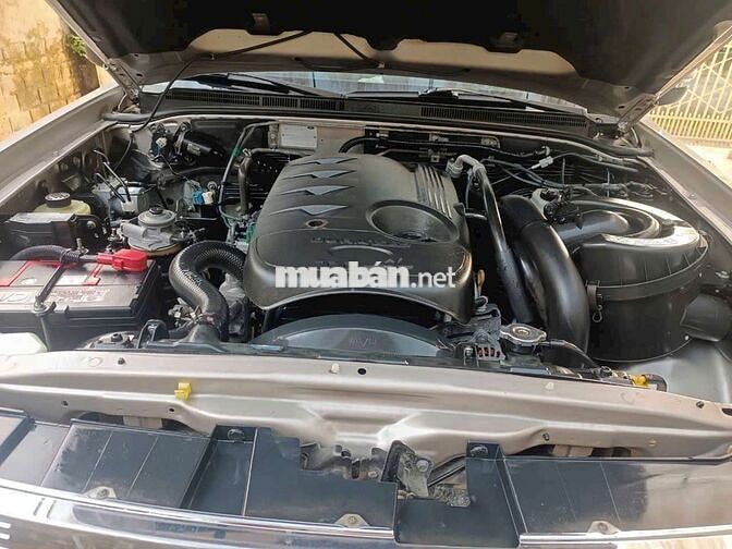 Ford everest 2012 2.5L 4x2 MT - 123456 km