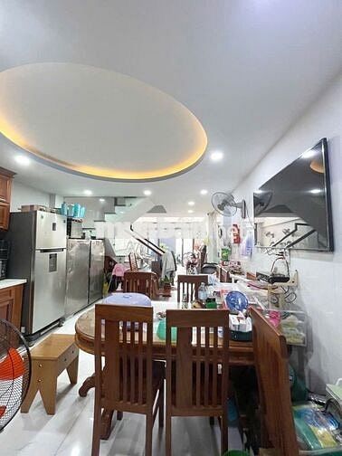 CHỦ VAY BANK >3 TỶ-CẮT LỖ NHÀ ĐẸP 4 TẦNG-HXH ĐỖ CỬA -60M²-CHỈ 4.X TỶ