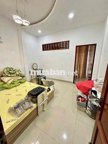 Nhà Mới Đẹp(4x16m) Bờ Bao Ngay Eaon 2Lầu 3PN hẻm Tải.