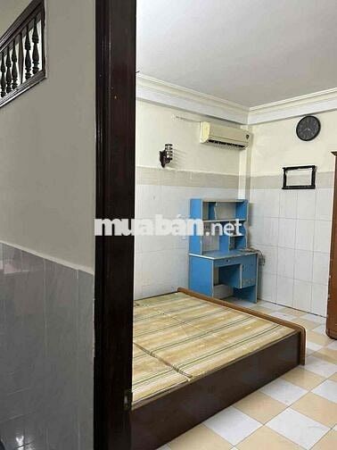 Cho thuê nhà nguyên căn, địa chỉ 382/7 Núi Thành