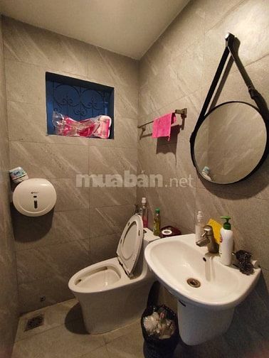 PHÂN LÔ - HOÀNG CẦU - Ô TÔ TRÁNH - 52 M2