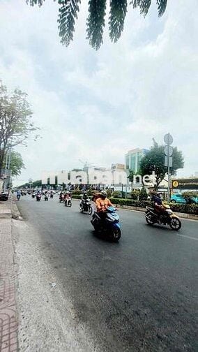 💥 HẠ SỐC 2.5 TỶ – GIÁ MỚI 19.5 TỶ – MẶT TIỀN 60M, VỈA HÈ 6M, NGANG 9M