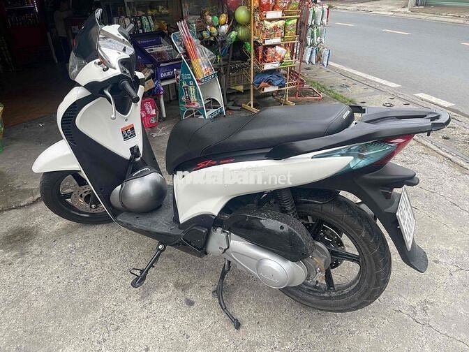 Kẹt tiền bán gấp