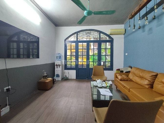 PHÂN LÔ - HOÀNG CẦU - Ô TÔ TRÁNH - 52 M2