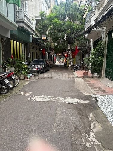 PHÂN LÔ - HOÀNG CẦU - Ô TÔ TRÁNH - 52 M2