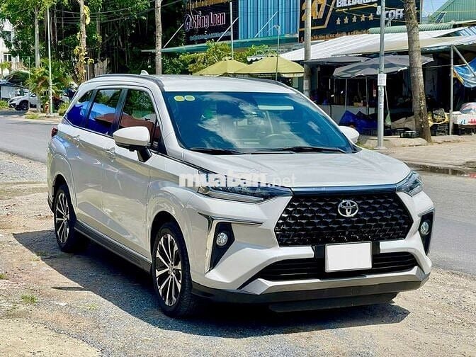 TOYOTA VELOZ TOP – 7 CHỖ GIA ĐÌNH – 2022