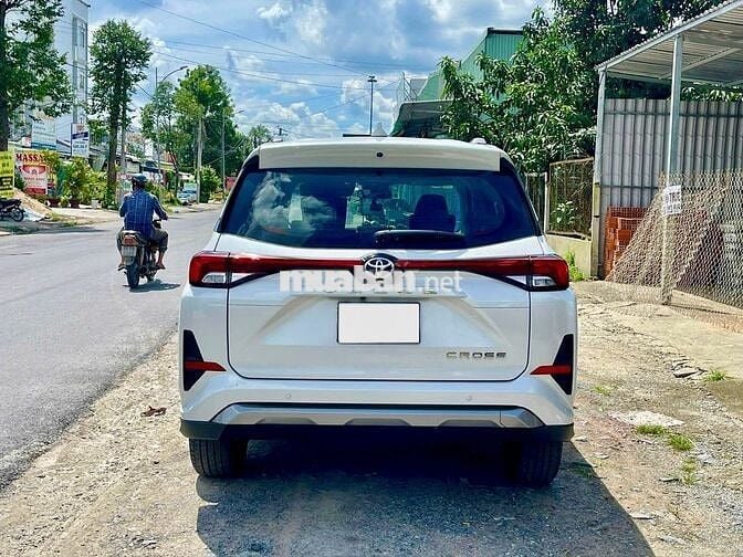 TOYOTA VELOZ TOP – 7 CHỖ GIA ĐÌNH – 2022