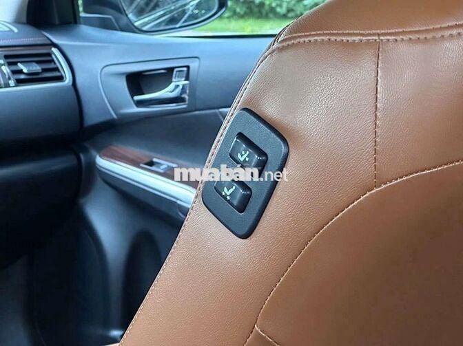 Toyota camry 2.5Q 2018