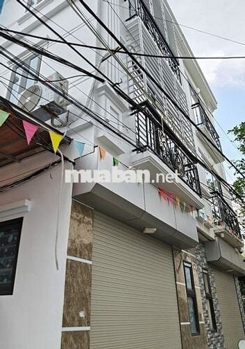 CHỊ HƯƠNG GỬI BÁ/N  NHÀ 38M*3T LÔ GÓC 2 THOÁNG VĨNH VIỄN Ô TÔ ĐỖ CỬA