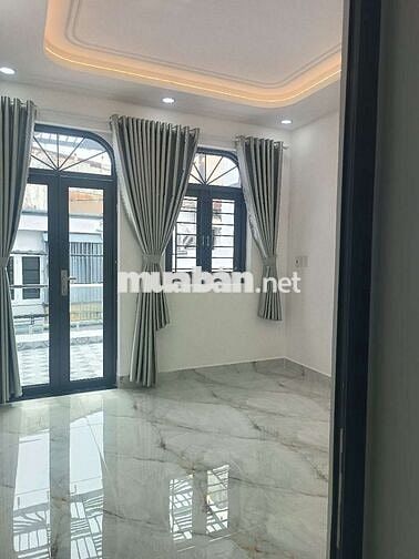 NHÀ MỚI NGAY CHỢ THIẾC -- Q12 -- 45M2 -- 4T200