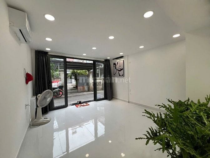 HIẾM - CC Mặt Tiền Căn Góc, 7,39 tỷ TL, nhà mới đẹp, 3 tầng, đường