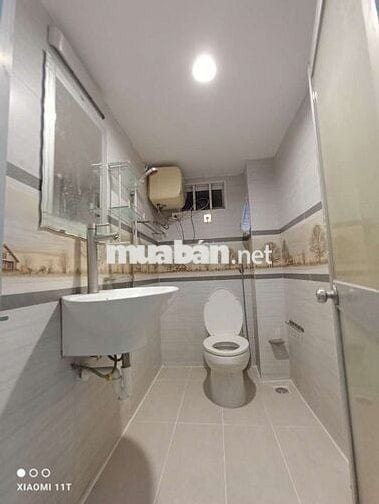 Nhà Đẹp 2pn 2wc gần ĐH Luật HBC 9.5triệu