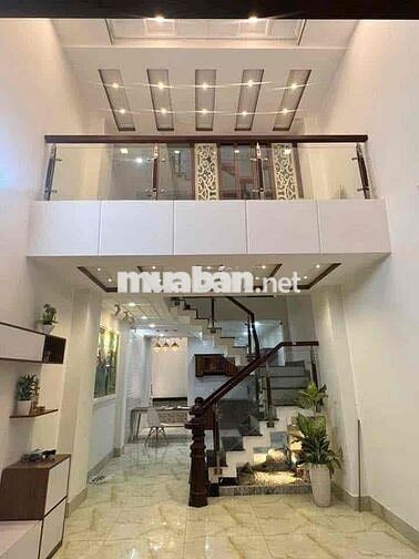 Bán nhà HXH ngay Đso 4, GV. DTSD hơn 200m2 giá chỉ 6tỷ200