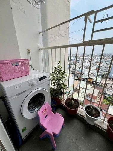 Chung cư D5, P25, Bình Thạnh: 3p ngủ, 110m2, giá 15tr, full nội thất