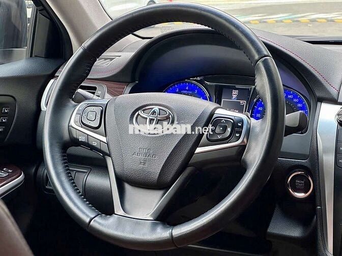 Toyota camry 2.5Q 2018