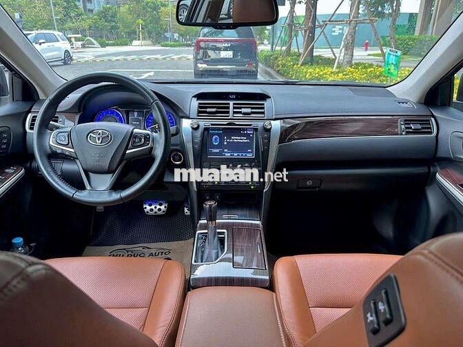 Toyota camry 2.5Q 2018