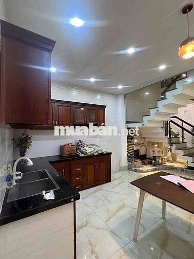 Bán nhà HXH ngay Đso 4, GV. DTSD hơn 200m2 giá chỉ 6tỷ200