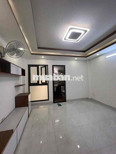 Bán nhà HXH ngay Đso 4, GV. DTSD hơn 200m2 giá chỉ 6tỷ200