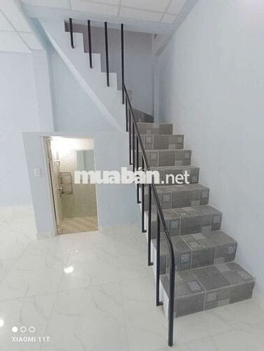 Nhà Đẹp 2pn 2wc gần ĐH Luật HBC 9.5triệu