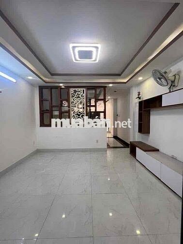 Bán nhà HXH ngay Đso 4, GV. DTSD hơn 200m2 giá chỉ 6tỷ200