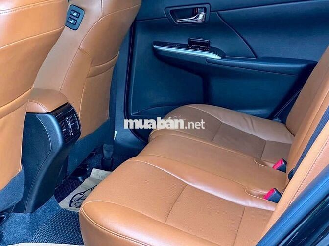 Toyota camry 2.5Q 2018