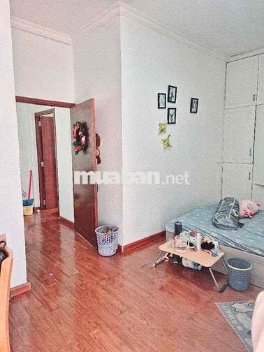 BÁN NHÀ 2 TẦNG - 5.7✘7 - HẺM THÔNG - LÝ THƯỜNG KIỆT , P7 .